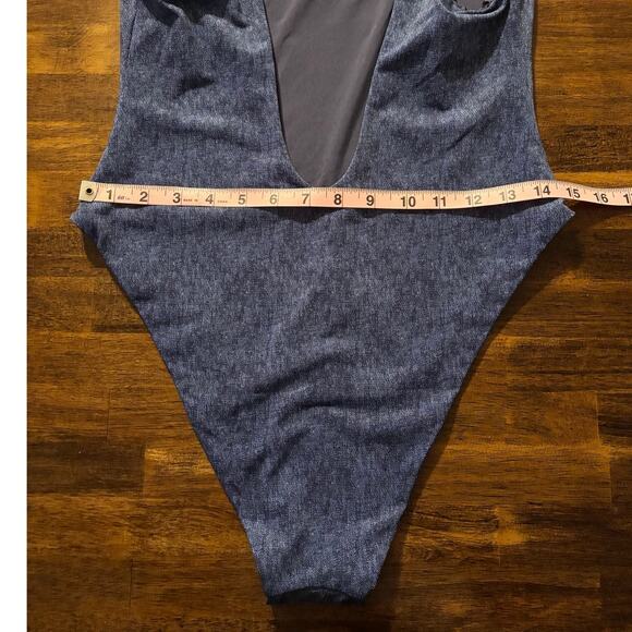 Weworewhat Women’s Large Swimsuit One Piece Scoop Low Back Cheeky High Leg - Picture 10 of 13